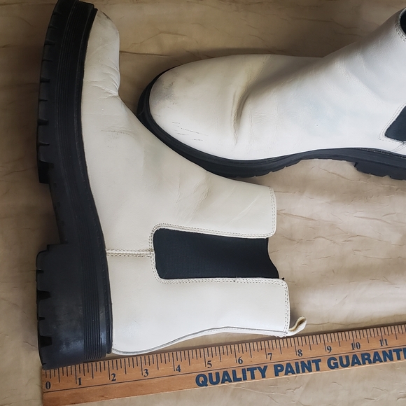 Marc Fisher Pirro Ivory Leather Round Toe Pull On Lug Sole Chelsea Women Sz 10M - Picture 11 of 12